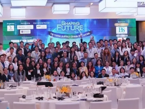 Chuỗi cung ứng trước biến động: Doanh nghiệp Việt tìm cách thích ứng