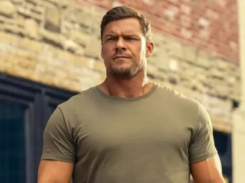 Nam diễn viên 42 tuổi bị điều tra sau khi lộ clip đánh nhau với hàng xóm