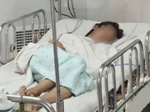 Cứu bé gái nhiễm não mô cầu nguy kịch sau khi tiếp xúc ca tử vong