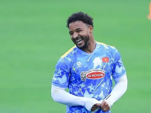 Xuân Son không còn tập riêng, Đình Trọng xúc động ngày trở lại