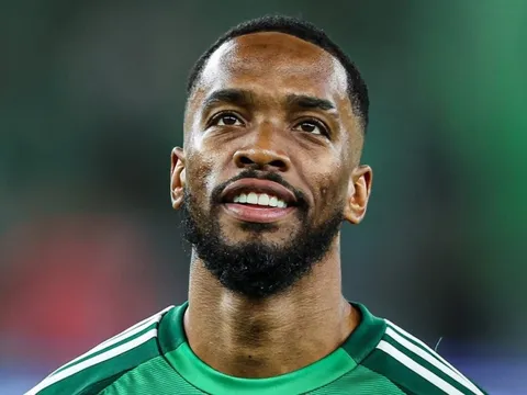 Toney tiệc tùng khi không được lên tuyển Anh