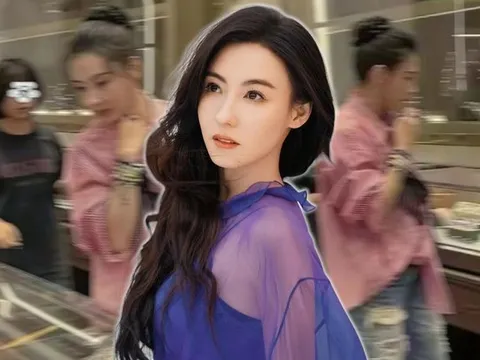 Trương Bá Chi được bắt gặp ở chốn đông người, nhan sắc gây ngỡ ngàng