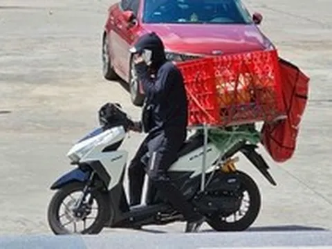 Chuyển khoản 10k cho shipper, tài khoản của vị khách ở Đà Nẵng bị trừ tiền tới 20 triệu