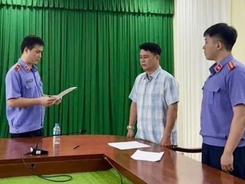 Vụ nữ sinh tử vong ở Vĩnh Long: Khởi tố 2 nguyên cán bộ công an