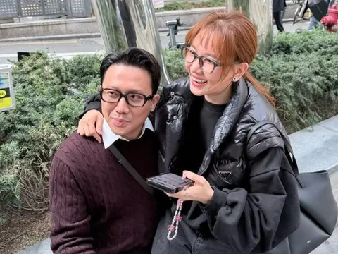 Trấn Thành tình tứ khi về quê vợ