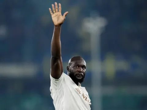 Lukaku gây phẫn nộ