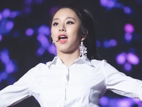 Chaeyoung (TWICE) hoãn lịch xuất cảnh vì vấn đề sức khỏe