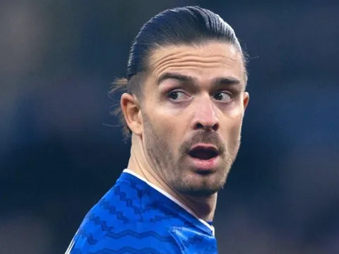 Man City lỗ nặng với Grealish