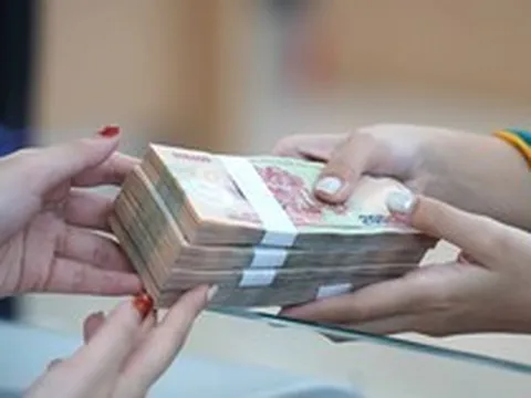 Có 1 tỷ đồng, gửi tiết kiệm kỳ hạn 1 năm ở Agribank, Vietcombank, VietinBank hay BIDV có lãi cao nhất?