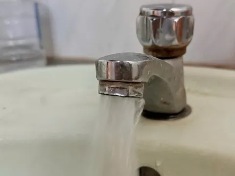 Nhận cuộc gọi giả danh nhân viên cấp nước, người đàn ông mất 220 triệu đồng