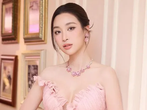 Hoa hậu Đỗ Mỹ Linh công khai ủng hộ Phương Oanh