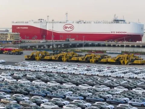 Không chỉ là lựa chọn xu hướng, đây là 'công thức' chuyển từ xe xăng sang xe điện của Trung Quốc