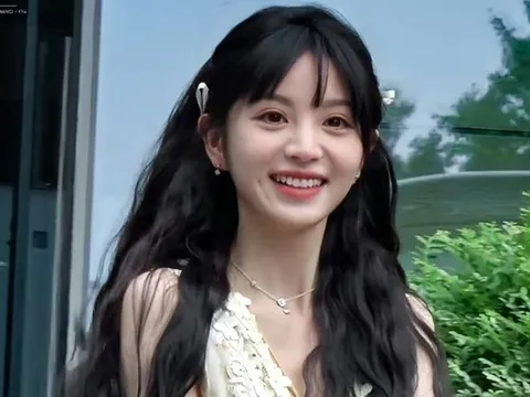 Ngẩn ngơ với loạt ảnh đời thường của nữ chính phim Trục Ngọc