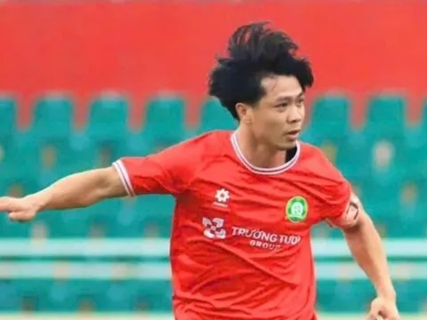 Xem Malaysia, nhớ Công Phượng