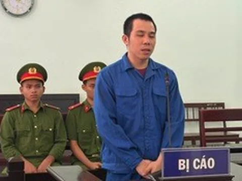 Dùng dao uy hiếp để cướp dây chuyền của cụ bà, gã đàn ông ở Huế lĩnh án