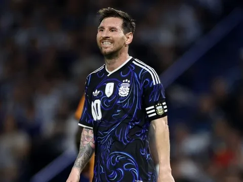 HLV Argentina thừa nhận sẽ nghe theo Messi