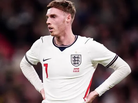 Tuyển Anh nhận thất bại lịch sử trước Nhật Bản