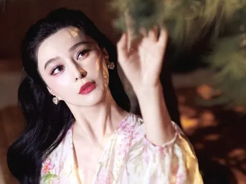 Cận visual mướt mắt của Phạm Băng Băng ở tuổi 45