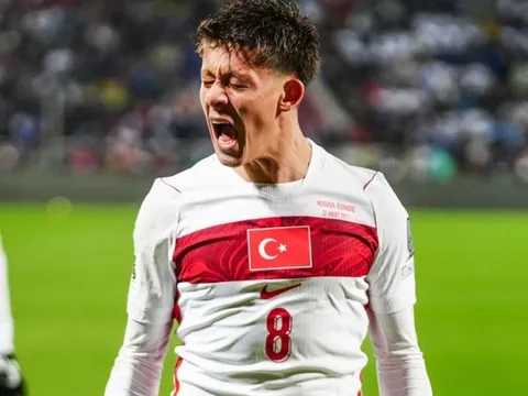 Thổ Nhĩ Kỳ giành vé World Cup sau 24 năm chờ đợi