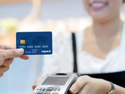 Giao dịch thanh toán không dùng tiền mặt tăng hơn 40%
