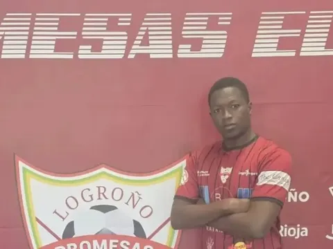 Cầu thủ Senegal bị lừa hết tài sản, không 'một xu dính túi'