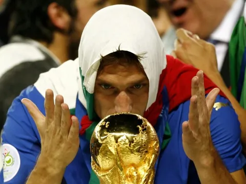 Chuyện chưa biết về Totti