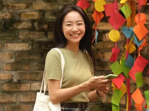 Mê mẩn với nhan sắc chuẩn 'nàng thơ' của nữ chính phim Đồng Hồ Đếm Ngược