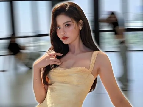 Trương Quỳnh Anh tung video nhảy múa gợi cảm tột độ, Sĩ Thanh nhận xét ngay một câu