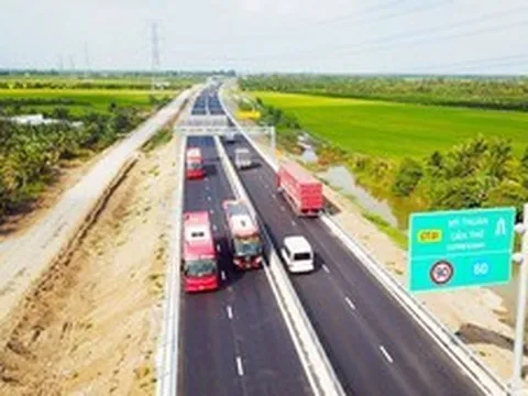 Giảm tốc độ tối đa xe khách, xe giường nằm trên 2 tuyến cao tốc phía Nam