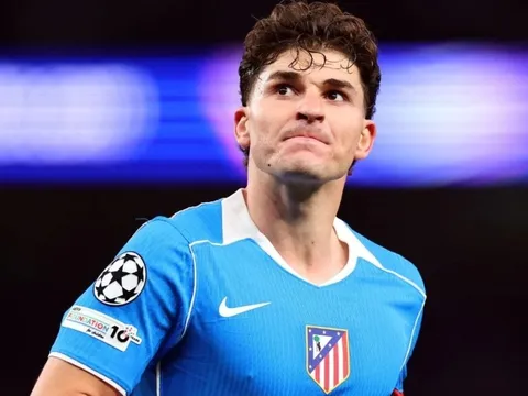 Barca vỡ mộng Alvarez vì giá 100 triệu euro