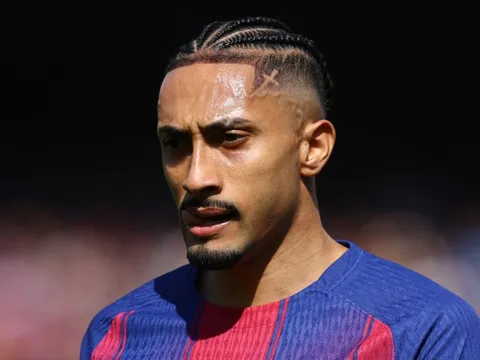 Số tiền ít ỏi FIFA bồi thường cho Barcelona