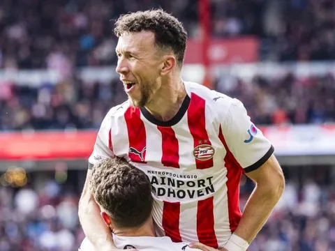 Perisic gây kinh ngạc