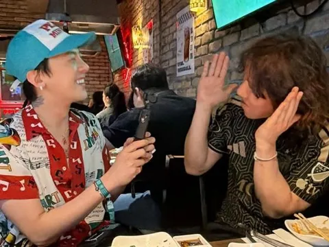 Khoảnh khắc chứng minh tình bạn đặc biệt của G-Dragon và Daesung
