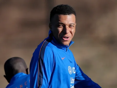 6 ngôi sao Real 'vừa đá vừa lo' trước Bayern