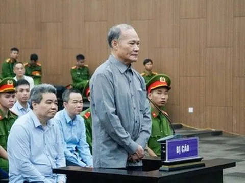 Cựu Thứ trưởng Hoàng Văn Thắng lĩnh án 4 năm tù vì nhận 4,5 tỷ đồng