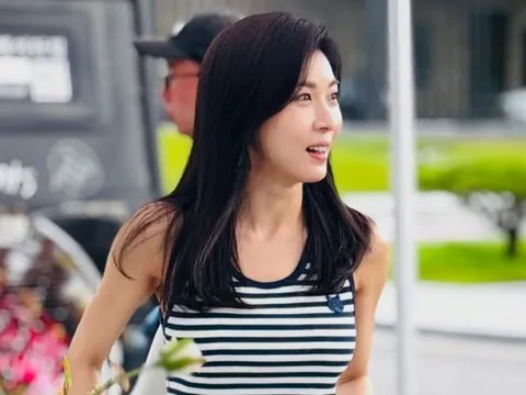 'Chị đẹp' Ha Ji Won tiết lộ chuyện siết cân nghiêm ngặt, ai nghe xong cũng bất ngờ