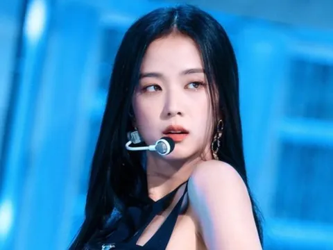 Jisoo (BLACKPINK) chi mạnh tay để làm điều đặc biệt cho nhân viên