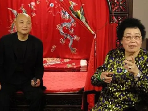 Chuyện tình 30 năm của sao phim Tây Du Ký với nữ doanh nhân quyền lực