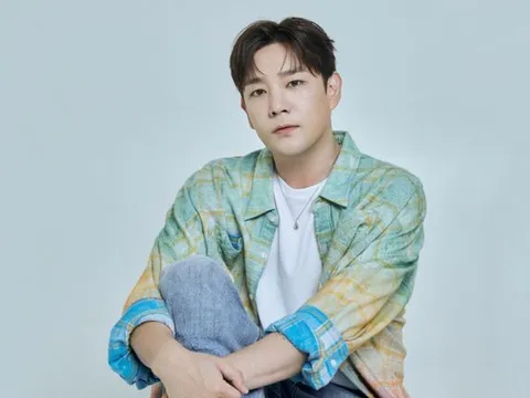 Kangin tuyên bố trở lại làng nhạc sau loạt bê bối