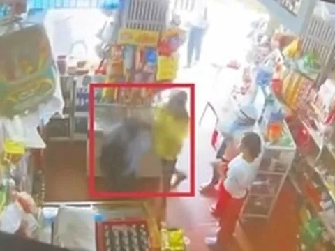 Nam sinh bị chấn động não sau khi bị người đàn ông đánh ở quầy tạp hoá