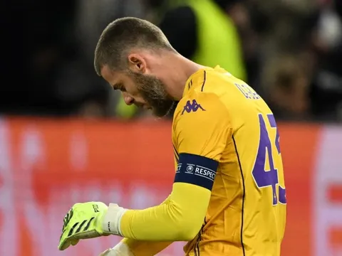 Ngày trở lại Anh đáng buồn của De Gea