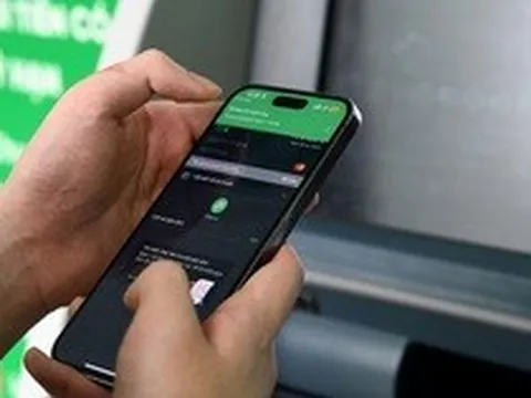 Nhận được số tiền lớn nghi là chuyển khoản nhầm, chủ tài khoản cần làm gì?