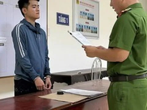 Bắt tạm giam Phan Gia Huy sau giao dịch 499.999.999 đồng