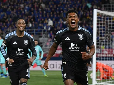 Ngày thi đấu thăng hoa của bóng đá Anh