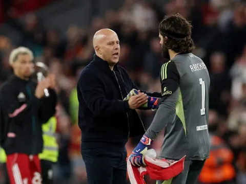 Cuộc chia tay hàng loạt ở Liverpool bắt đầu