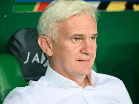 Cựu HLV Champions League đột ngột qua đời ở tuổi 49