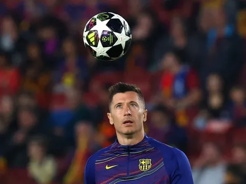 Lewandowski chủ động rời Barcelona, Milan nhập cuộc