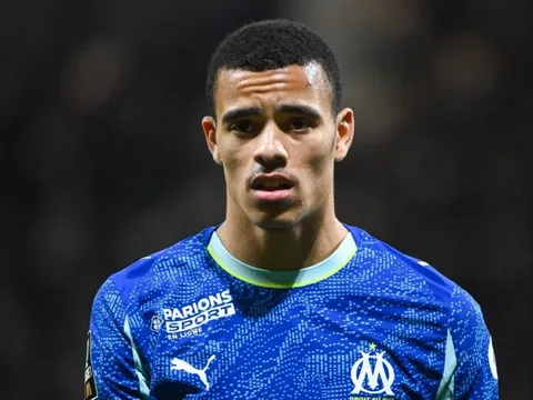 Greenwood lại gây kinh ngạc