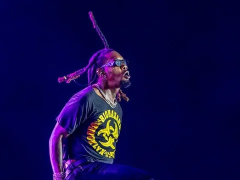 Nam rapper đình đám Offset liên tiếp vướng biến cố