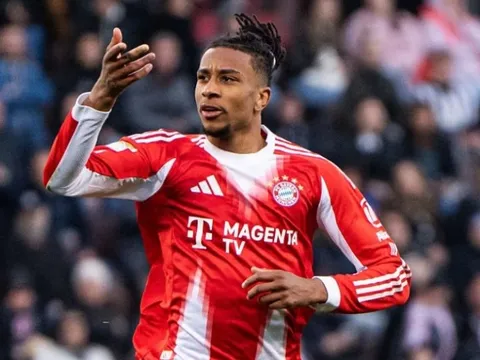Bayern lập kỳ tích trước ngày tái đấu Real